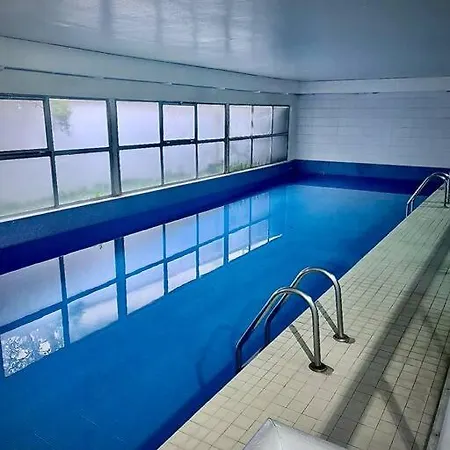 Avec Piscine 파리